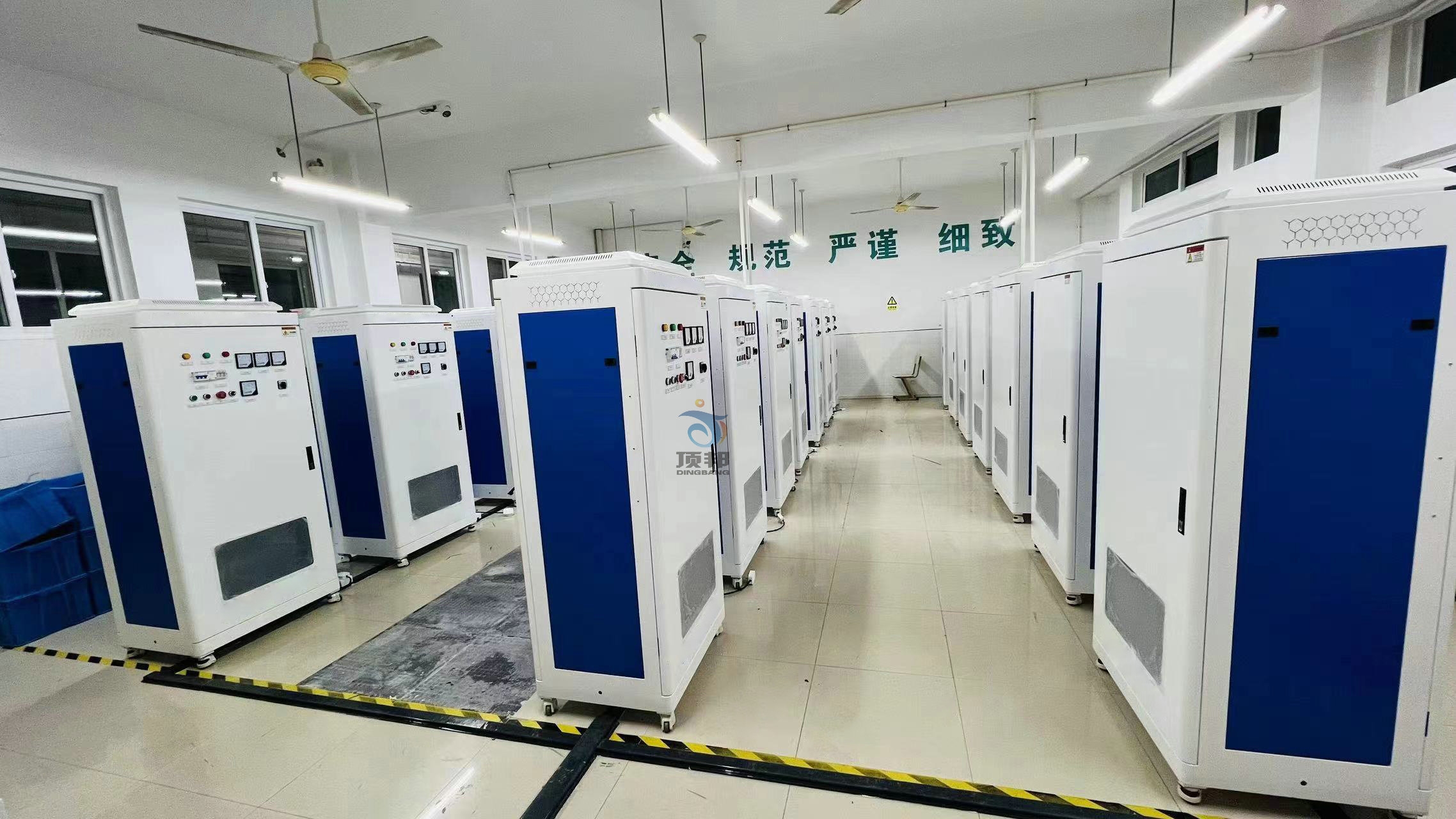 電機控制及儀表照明綜合實訓(xùn)裝置